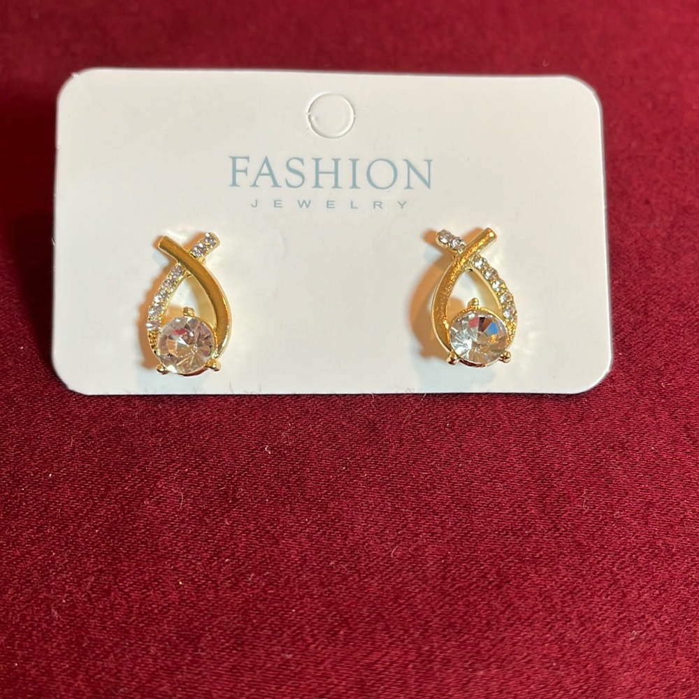 Rhinestones in a Gold-tone setting